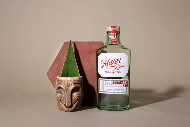 Mater Rum Single Estate Canna viola e Gialla Distilleria Alma 70cl